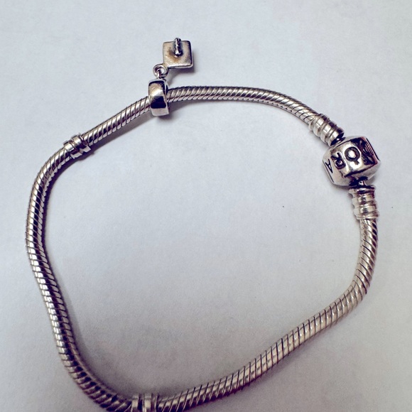 Authentic Pandora bracelet 7 inch and dangle graduation hat charm silver - Picture 2 of 5